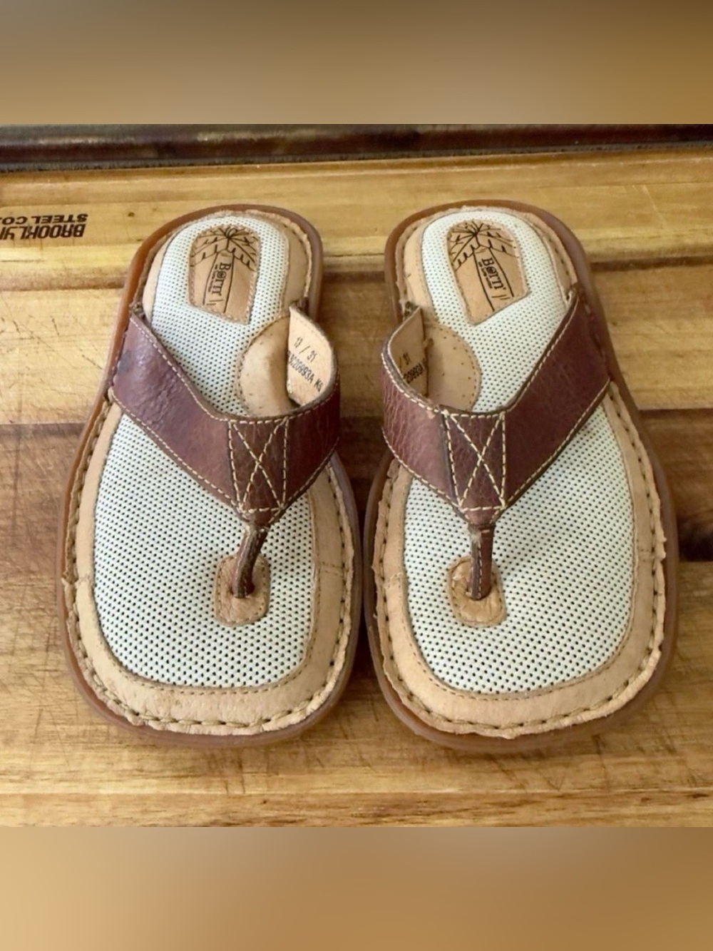 Kids Brown and Cream Leather Flip Flop Sandals Sz 13